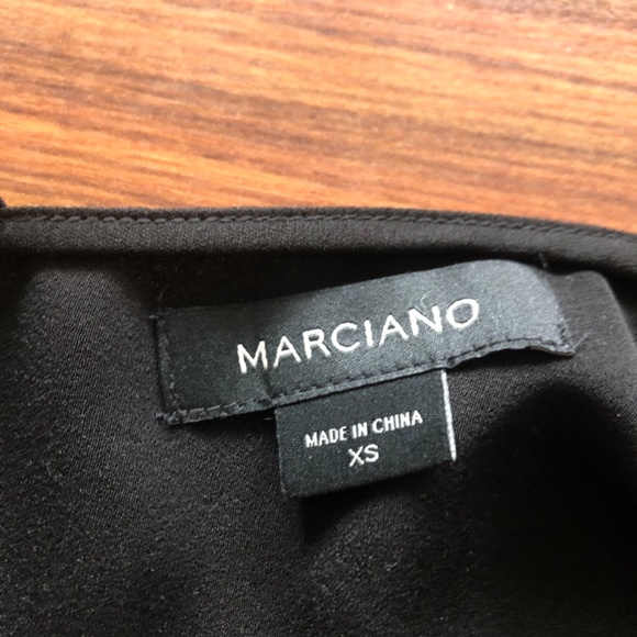 Asymmetrical Halter Top Marciano - Picture 2 of 2